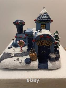 Hawthorne Village Rudolphs Christmas Town MISFIT ENGINE HOUSE #54 NIB