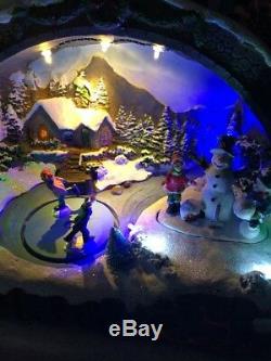 Holiday Living Christmas Noni House Santa Sleigh Reindeer Animated Village Scene