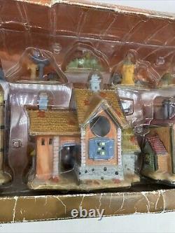 Holiday Time Thanksgiving Village House Set Autumn fall Harvest Houses People