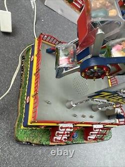 LEMAX Carole Towne THE ZINGER Animated Holiday Village Carnival READ No Sound