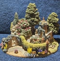 LILLIPUT LANE 1995 vintage hand Sculpted & painted COTTAGE Garden Plaza DECOR