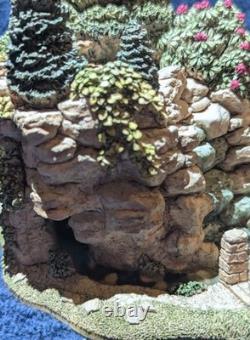 LILLIPUT LANE 1995 vintage hand Sculpted & painted COTTAGE Garden Plaza DECOR