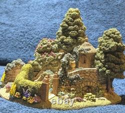 LILLIPUT LANE 1995 vintage hand Sculpted & painted COTTAGE Garden Plaza DECOR