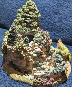 LILLIPUT LANE 1995 vintage hand Sculpted & painted COTTAGE Garden Plaza DECOR