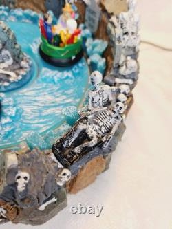 Lemax 24469 2012 Spooky Town Signature SKULL RIVER Halloween Building