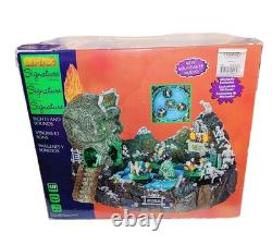 Lemax 24469 2012 Spooky Town Signature SKULL RIVER Halloween Building