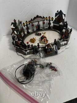 Lemax Carole Towne Lawley Village Skating Rink -Excellent -Christmas