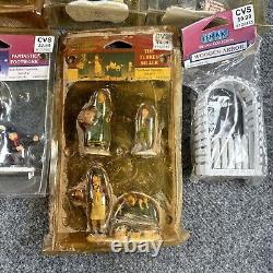 Lemax Christmas Village Collection Figurines Accessories Lot of 29 In Package