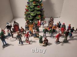 Lemax Christmas Village Figurines Assorted Lot Of 22 nice collection