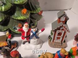 Lemax Christmas Village Figurines Assorted Lot Of 22 nice collection