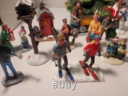 Lemax Christmas Village Figurines Assorted Lot Of 22 nice collection