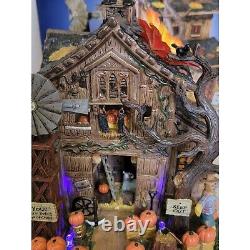 Lemax Creepy Barn 2005 village accessory Halloween