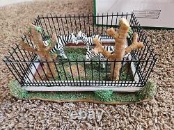 Lemax HTF Zebra Family Cage Enclosure City Zoo Released 2009 Retired 2013