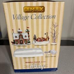 Lemax REINDEER CORRAL with Santa & Mrs Clause Collection Christmas Village