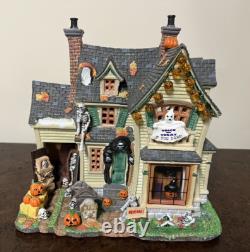 Lemax Signature Collection Scariest Halloween Housewindow Viewretired 2012