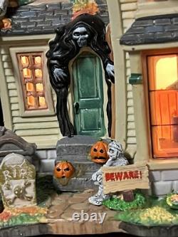 Lemax Signature Collection Scariest Halloween Housewindow Viewretired 2012