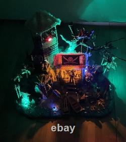 Lemax Spooky Town Collection Pirates Hideout, Sound & Lights Work, Retired Piece