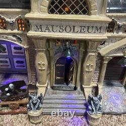 Lemax Spooky Town Collection Rest in Pieces Mausoleum 55233 Pumpkin Hollow