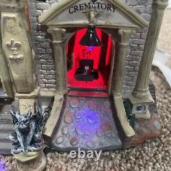 Lemax Spooky Town Collection Rest in Pieces Mausoleum 55233 Pumpkin Hollow