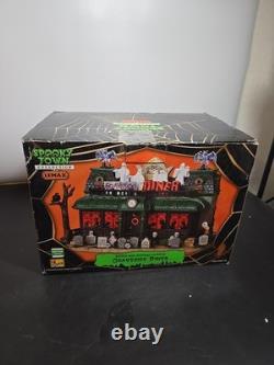 Lemax Spooky Town Graveside Diner (Hard to Find) Retired Box Works