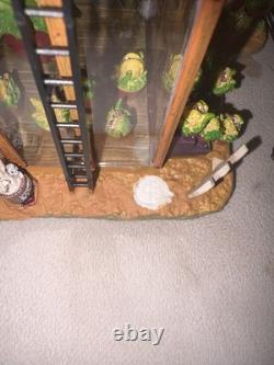 Lemax Spooky Town Grisley's Greenhouse LIGHTS WORK/ NO SOUND/ MISSING 2 PIECES