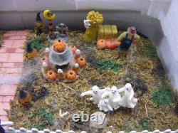 Lemax Spooky Town Halloween Lighted Spooky Front Yard Phantom Way #44101