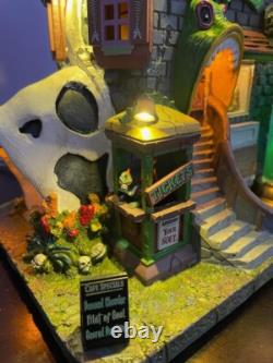 Lemax Spooky Town Haunted Aquarium Brand New- Lighted Village Collectible