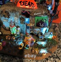 Lemax Spooky Town Killer Clown Mobile Home #14323 Michael's Exclusive! Retired