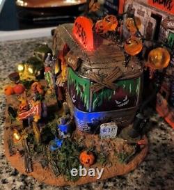 Lemax Spooky Town Killer Clown Mobile Home #14323 Michael's Exclusive! Retired