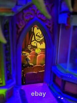 Lemax Spooky Town Mortis Theater-Lights & Animation withBox Rare, Retired