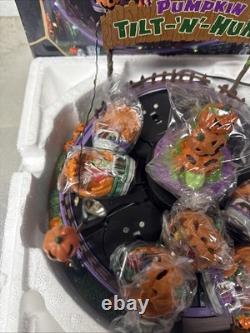 Lemax Spooky Town Pumpkin Tilt-n-Hurl #94487 2019 Retired(Not Working)