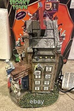Lemax Spooky Town, The Crypt Casino, Halloween, RARE Retired 2018 Works Great