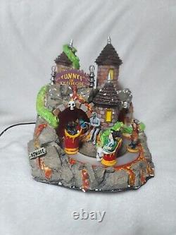 Lemax Spooky Town Tunnel of Terror Halloween Animated RETIRED