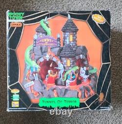 Lemax Spooky Town Tunnel of Terror Halloween Animated RETIRED