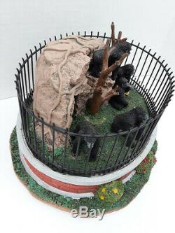 Lemax Village Collection Zoo Gorilla Habitat #03803 Retired 2010 Table Accent