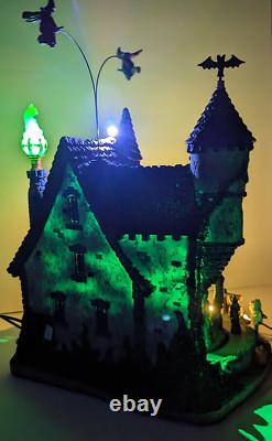 Lemax Wicked Garden Coven Witches Castle Animated Sound LED's Halloween Village