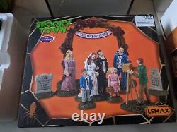 Lemax spooky town halloween lot four pack two brand new and two very vintage