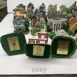 Liberty Falls Collection Large Lot of Houses Buildings Christmas Display