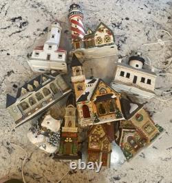 Lot 10 Piece Christmas Village Display 6 Lights Included Some Damage Starter
