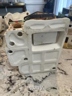Lot 10 Piece Christmas Village Display 6 Lights Included Some Damage Starter