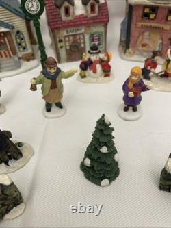 Lot Of 19 Dickens Collectables Sugar Creek County Christmas Village