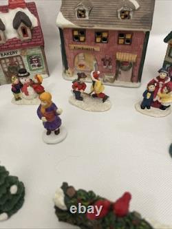 Lot Of 19 Dickens Collectables Sugar Creek County Christmas Village
