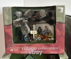 Lot of 7 Holiday Time Vintage Christmas Porcelain Village Collectibles. New