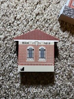 Lot of 7 Vintage Cat's Meow Wood Village Shelf Sitter OHIO, Misc