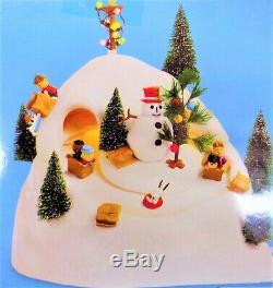 MINT RARE RETIRED, Dept 56, Peanuts Sledding Hill #59108, Animated Lighted