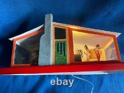 Mid Century Modern Putz House Light Up Halloween Mod Cool Cat at Home NEW