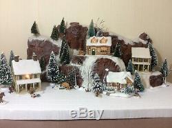 Mountain Winter Village Currier + Ives, Dept 56, Thomas Kinkade, WithMountain+Base