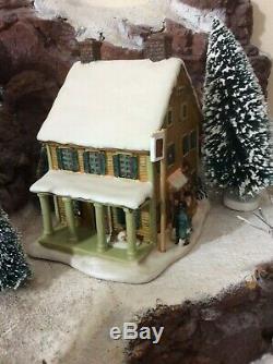 Mountain Winter Village Currier + Ives, Dept 56, Thomas Kinkade, WithMountain+Base