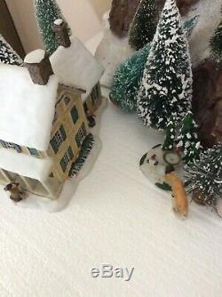 Mountain Winter Village Currier + Ives, Dept 56, Thomas Kinkade, WithMountain+Base