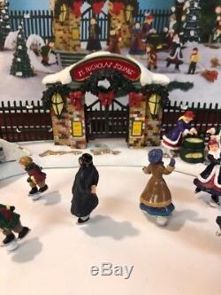 Mr Christmas Animated Skating Pond Musical St Nicholas Square Village MIB Rare